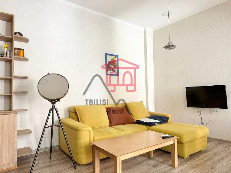 An apartment for sale in the Vera district, next to the Shavi cafe and coworking space, on a cozy side street. The living area is 62 square meters plus a 53 square meter attic. — фото 3