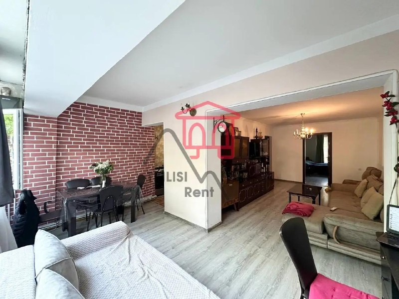 A spacious apartment in Saburtalo with 2 bedrooms, a balcony and a loggia is for sale. — фото 1
